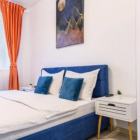 Grandis Coresi Mall Luxury *