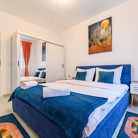 Grandis Coresi Mall Luxury Apartment *