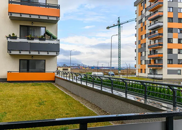 Grandis Coresi Mall Luxury Apartment