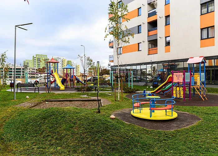 Grandis Coresi Mall Luxury アパート