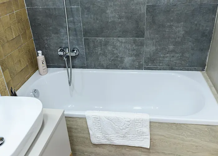 Grandis Coresi Mall Luxury アパート *