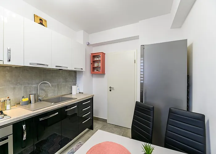 Grandis Coresi Mall Luxury Apartment