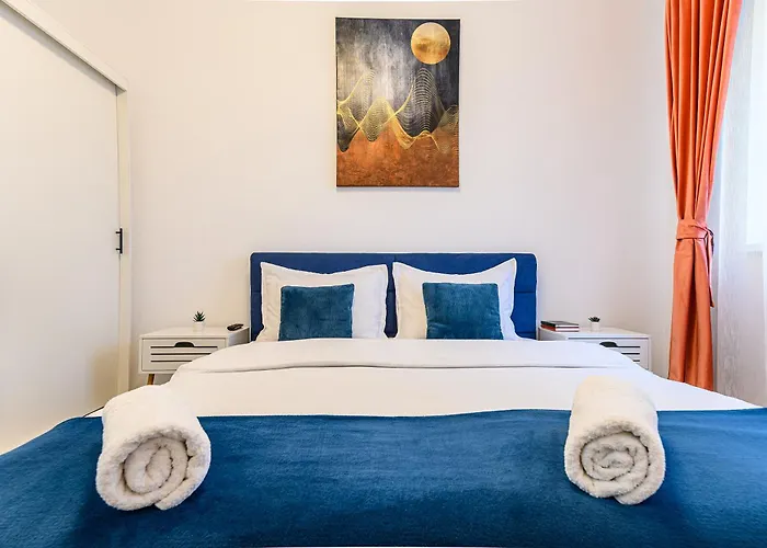 Grandis Coresi Mall Luxury *